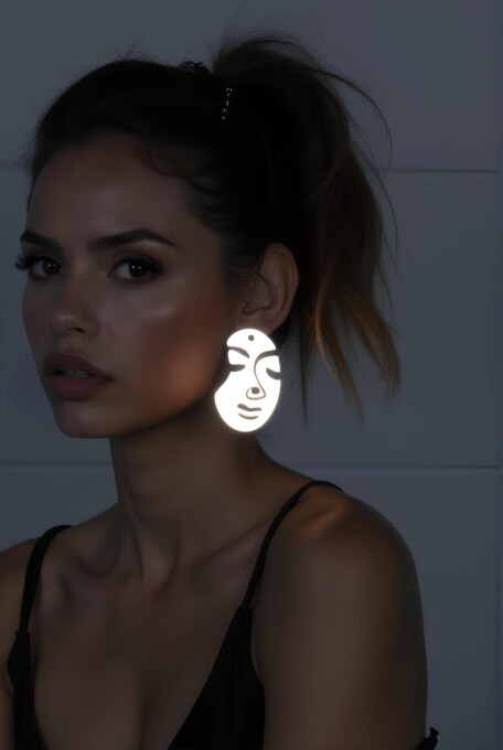 Beyaz Reflektörlü Şık ve Tarz Lazer Kesim 4'lü Deri Küpe Seti - APBJ-TK - 5