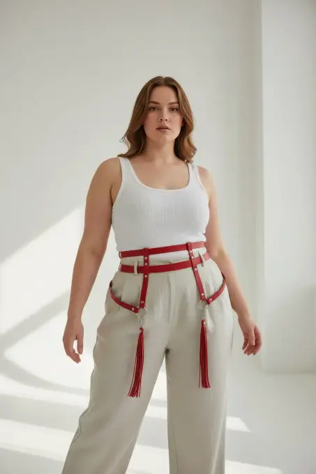 Büyük Beden Kırmızı Kadın Kemer Püskül Detaylı Deri Jartiyer Aksesuarı - APFT645 - Angels Passion (1)