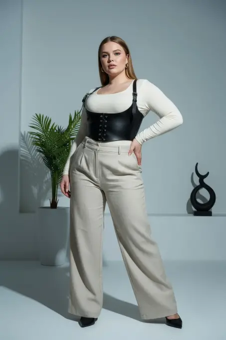 Büyük Beden Siyah Kadın Kemer Bağcıklı Korse Detaylı Deri Görünümlü - APFT1428 - 4