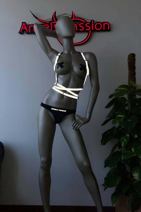 Kadın Fantazi İç Giyim Modelleri Rekflektörlü Harness - APFT198 - 1