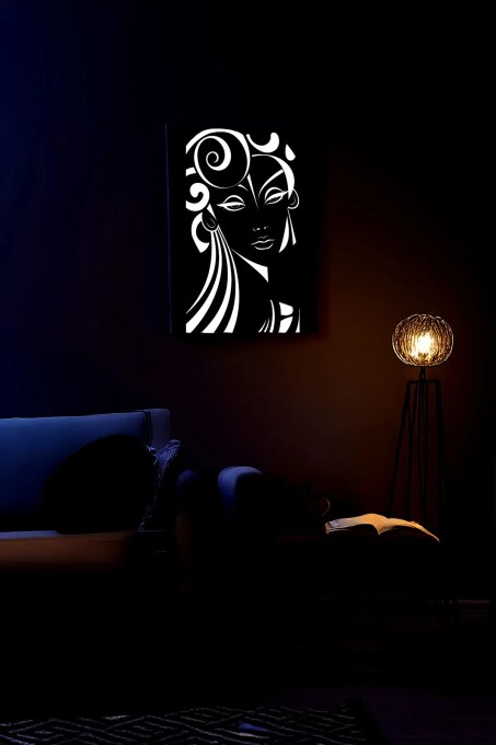 Reflektörlü Stilize Kadın Figürü Siyah Deri Zeminli Modern Tablo - 4