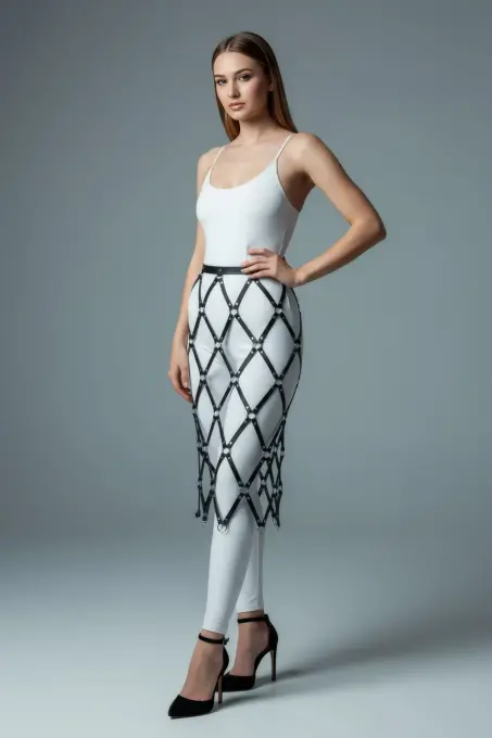 Siyah Etek Deri Bantlı Halka Detaylı Etek Midi - APFT410 - Angels Passion (1)