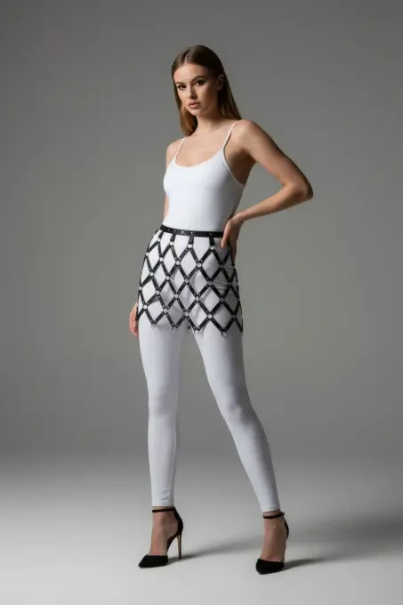 Siyah Etek Deri Kafes Detaylı Etek Mini Etek - APFT696 - 1