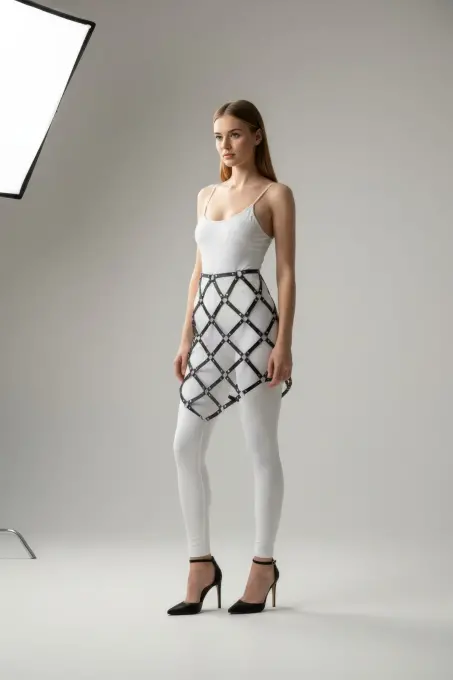 Siyah Etek Yüksek Bel Etek Metal Detaylı Etek Kafes Yapılı - APFT982 - 1